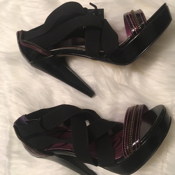 Derone Cross Me Heels size 8.5M NWT - Picture 3 of 8
